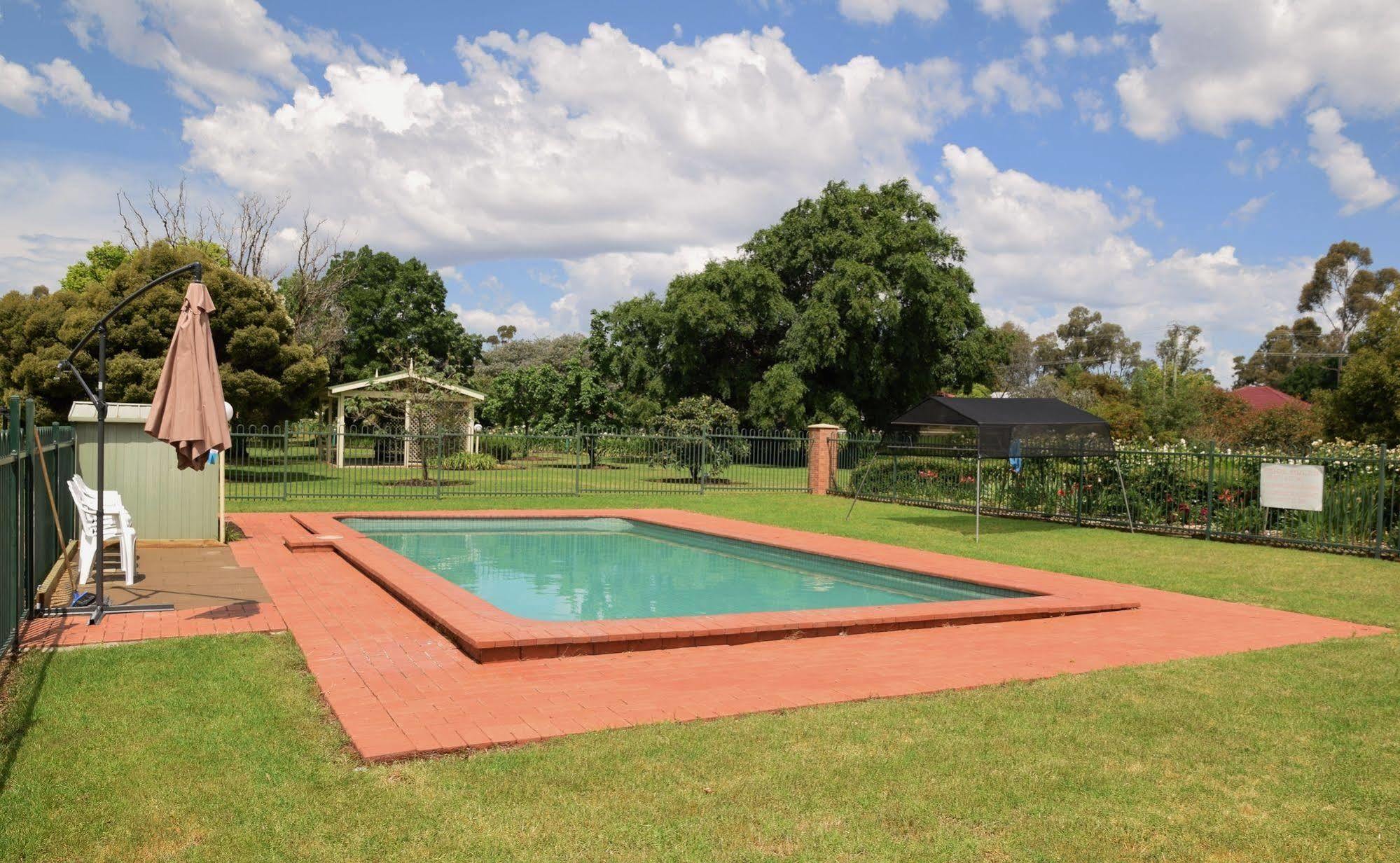 Golfview Motor Inn Wagga Wagga Eksteriør bilde